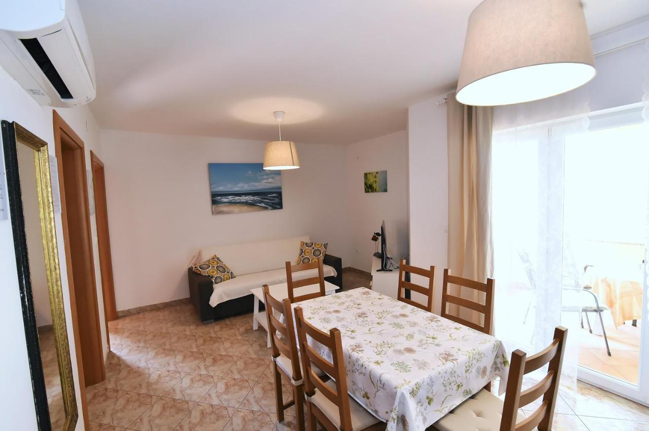 Apartments Luni II Baška Exteriör bild