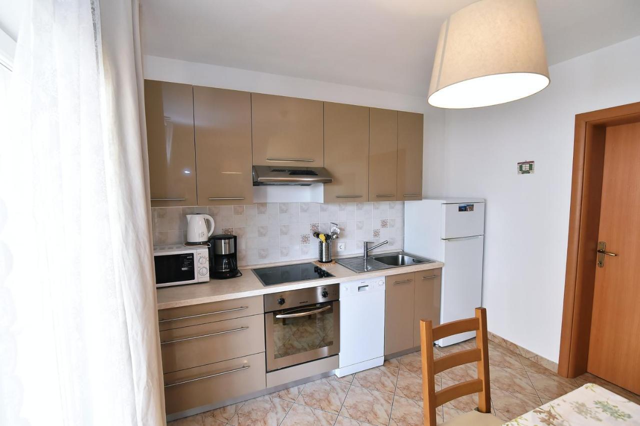 Apartments Luni II Baška Exteriör bild